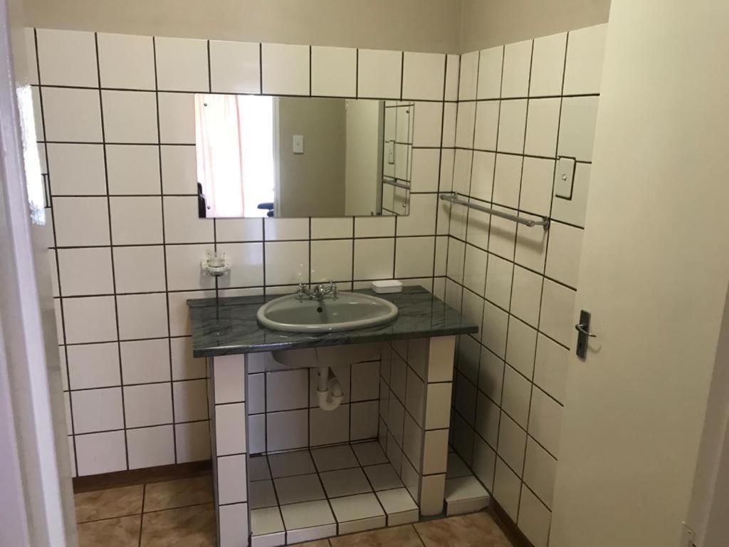 Urbanlife Keetmanshoop Accommodation Exterior foto